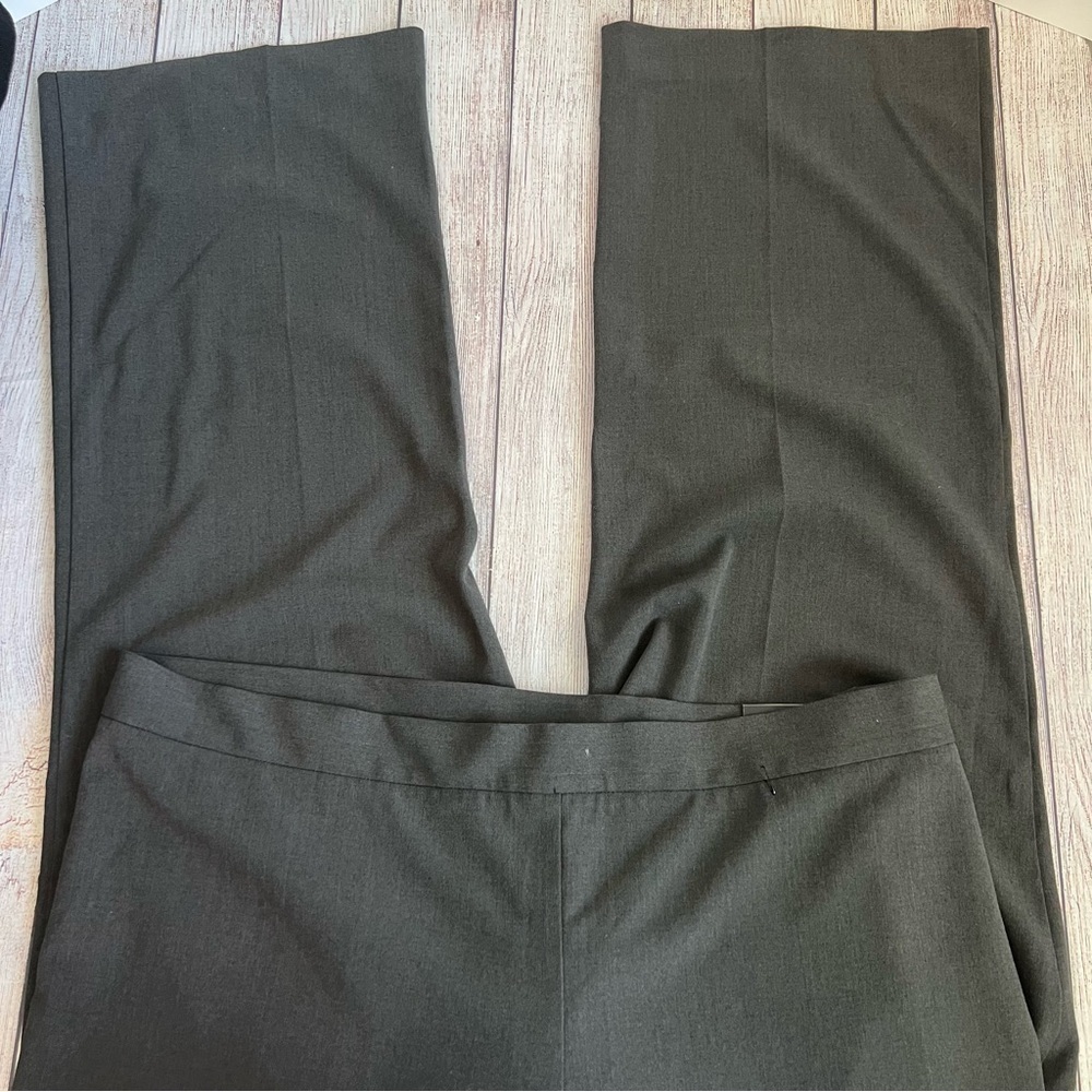 Lane Bryant The Sophie Straight Fit Grey Pants 24 NWT